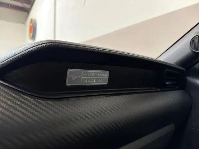 2017 Ford Mustang V6