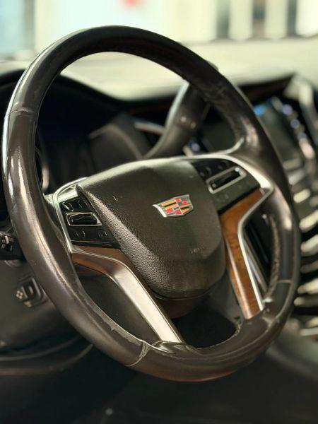 2018 Cadillac Escalade Luxury