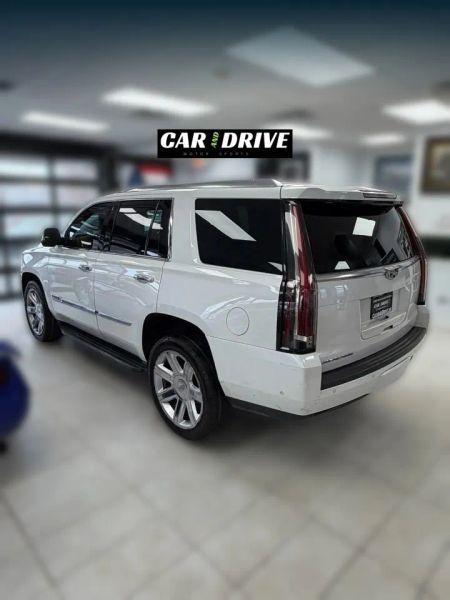 2018 Cadillac Escalade Luxury