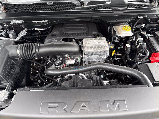 2026 Ram 1500 Express Crew Cab 4x4 57 Box