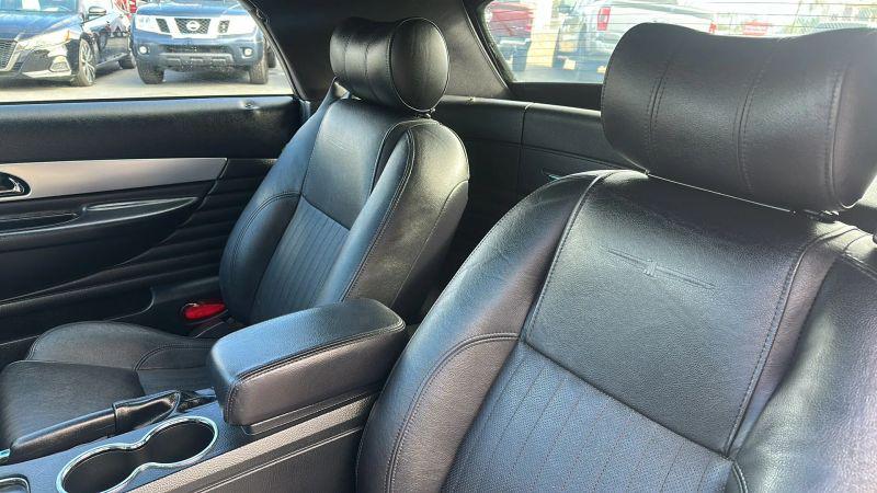 2005 Ford Thunderbird Deluxe
