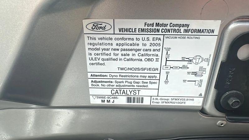 2005 Ford Thunderbird Deluxe