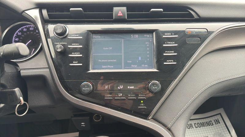 2019 Toyota Camry SE