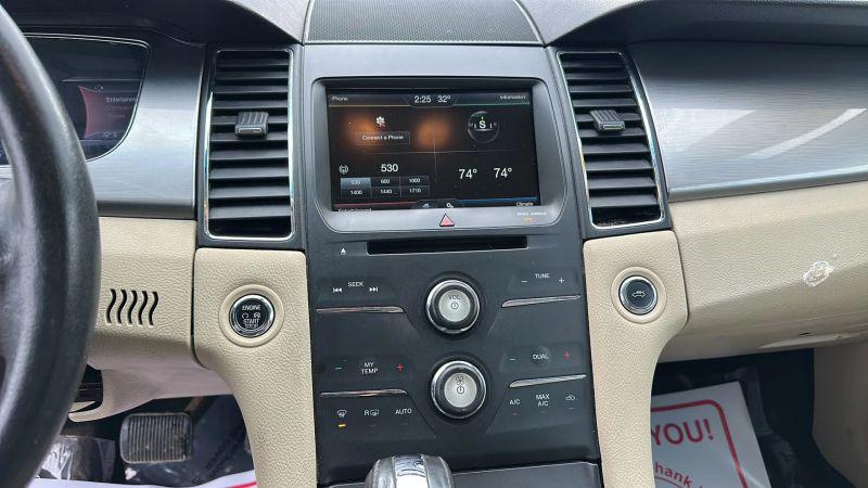 2015 Ford Taurus SEL