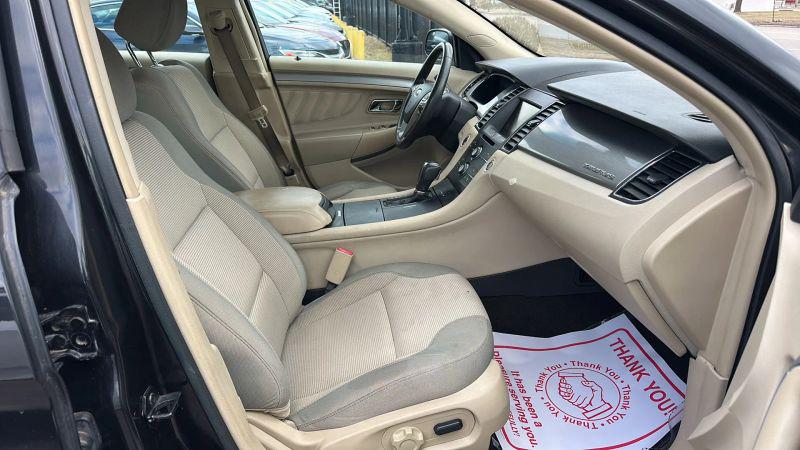 2015 Ford Taurus SEL