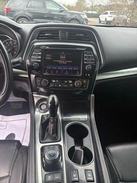 2022 Nissan Maxima SV Xtronic CVT