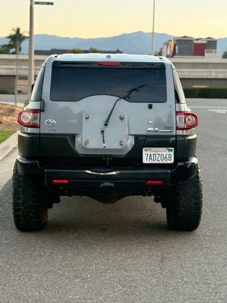 2013 Toyota FJ Cruiser Base