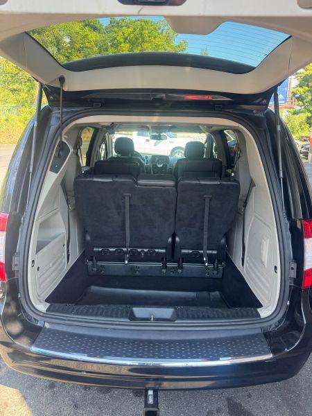 2014 Chrysler Town & Country Touring