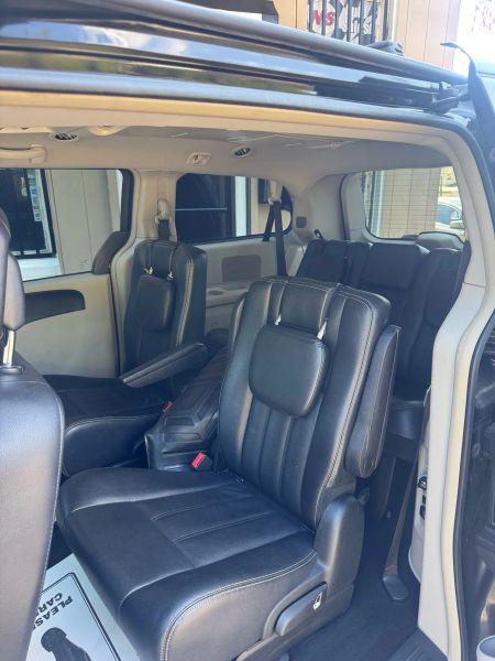 2014 Chrysler Town & Country Touring