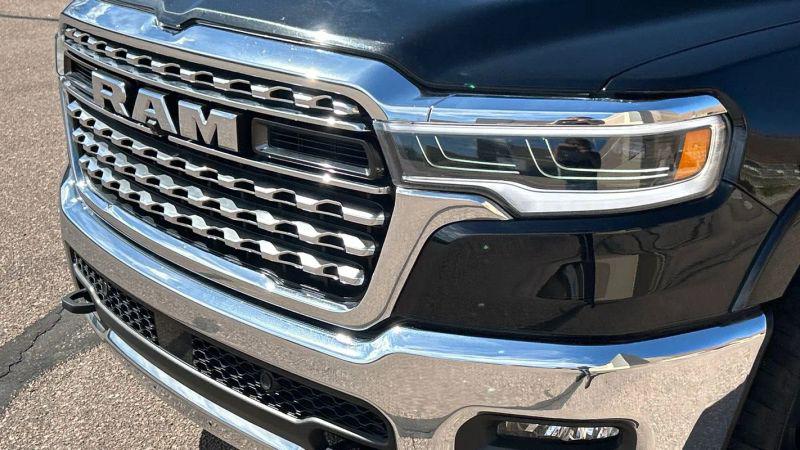 2025 Ram 1500 Limited Crew Cab 4x4 5'7" Box