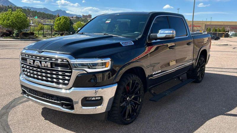 2025 Ram 1500 Limited Crew Cab 4x4 5'7" Box