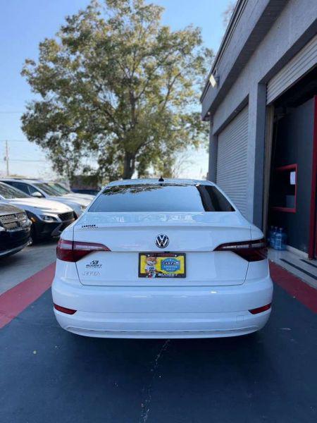 2020 Volkswagen Jetta 1.4T R-Line