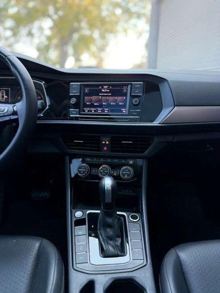 2020 Volkswagen Jetta 1.4T R-Line