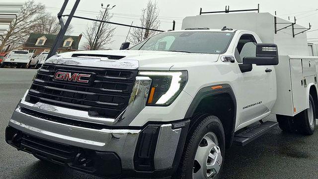 2025 GMC Sierra 3500HD Pro