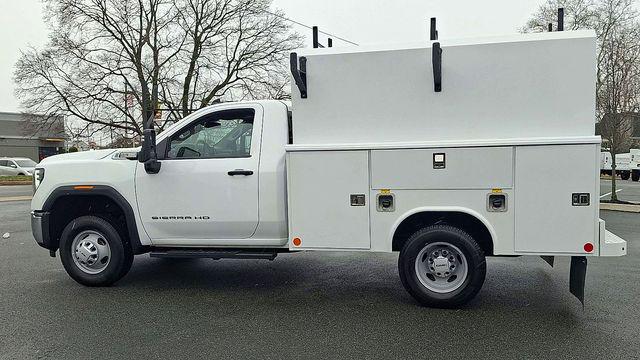 2025 GMC Sierra 3500HD Pro