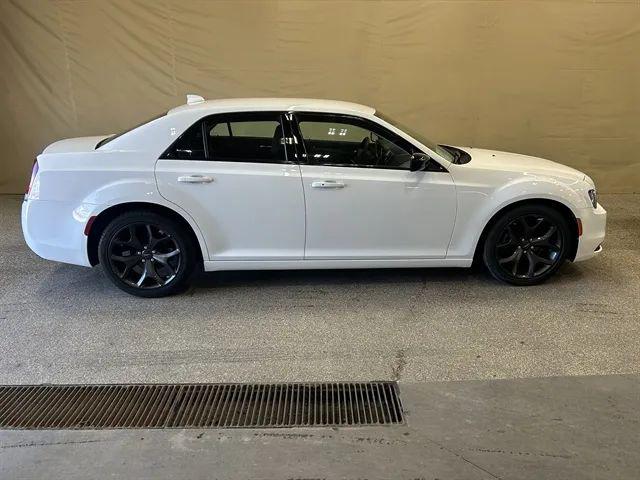 2023 Chrysler 300 Touring