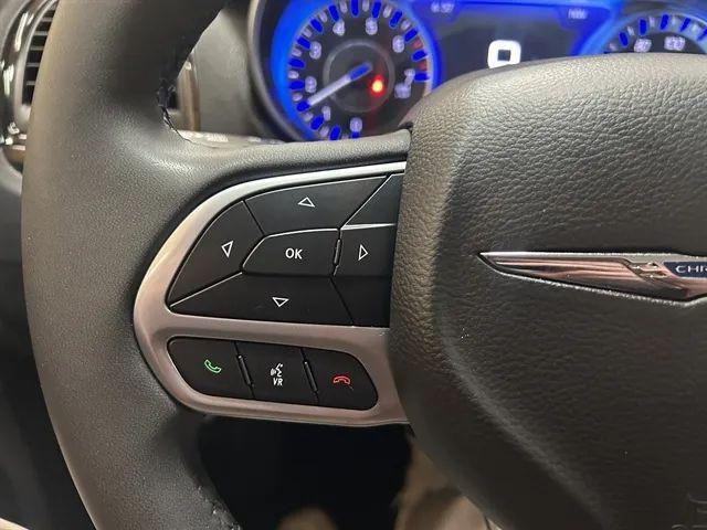 2023 Chrysler 300 Touring