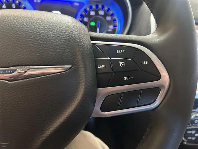 2023 Chrysler 300 Touring