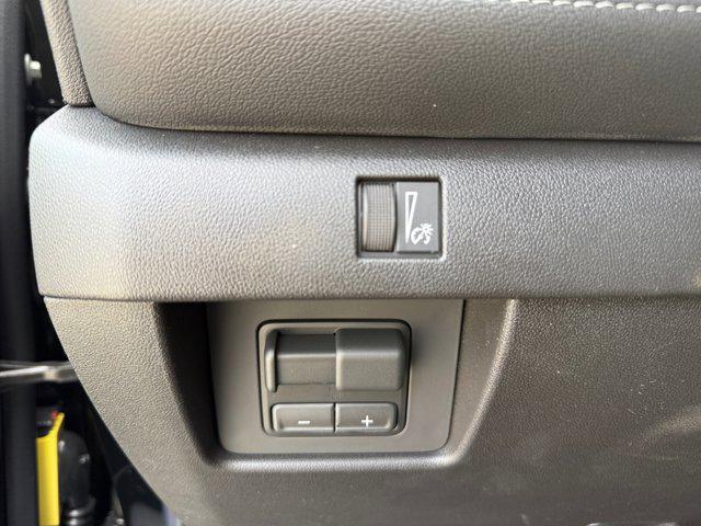 2026 Chevrolet Colorado LT, 4WD