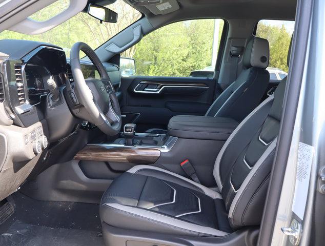 2025 Chevrolet Silverado 1500 4WD Crew Cab Short Bed RST
