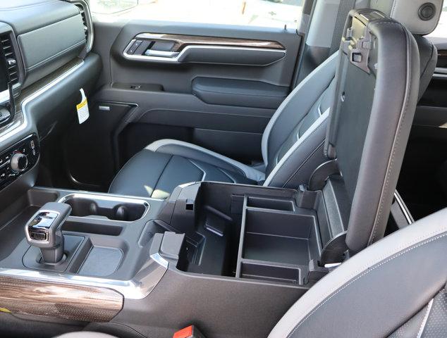 2025 Chevrolet Silverado 1500 4WD Crew Cab Short Bed RST