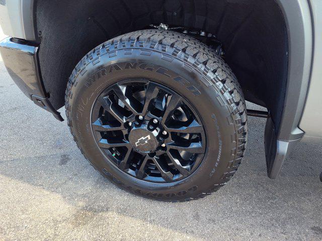 2026 Chevrolet Silverado 2500HD Crew Cab, Standard Bed, LT, 4WD