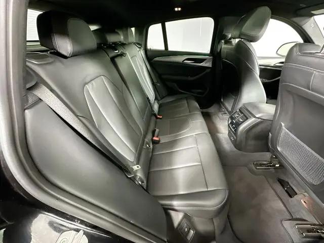 2025 BMW X4 xDrive30i