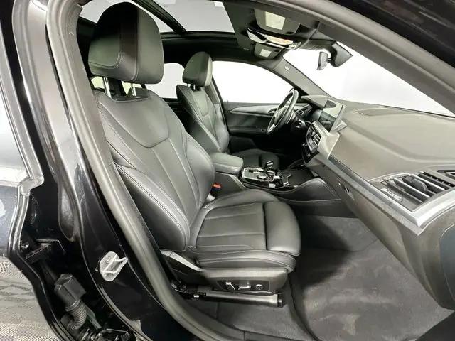 2025 BMW X4 xDrive30i