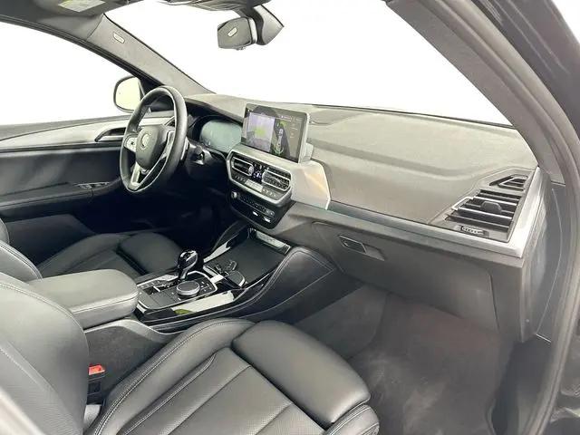 2025 BMW X4 xDrive30i