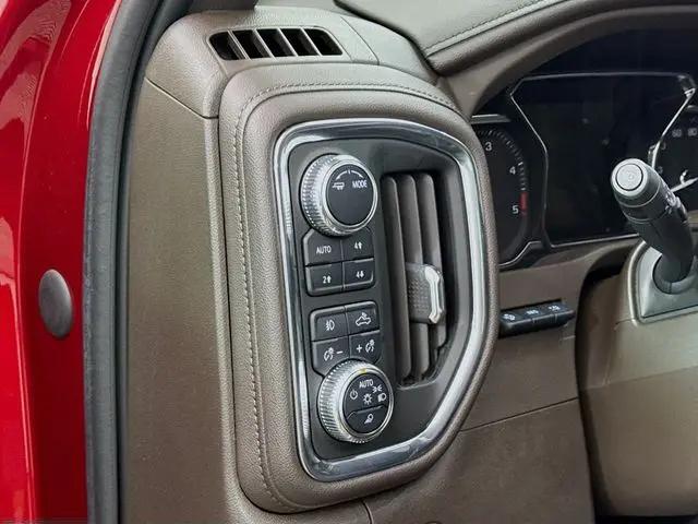 2023 GMC Sierra 3500HD 4WD Crew Cab Standard Bed Denali