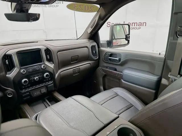 2023 GMC Sierra 3500HD 4WD Crew Cab Standard Bed Denali
