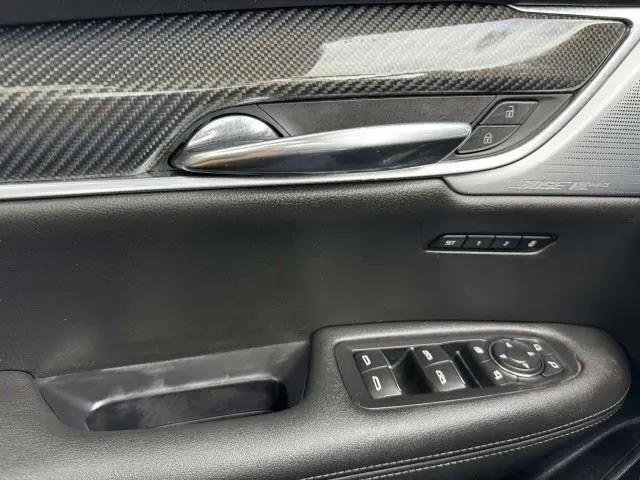 2024 Cadillac XT6 AWD Sport