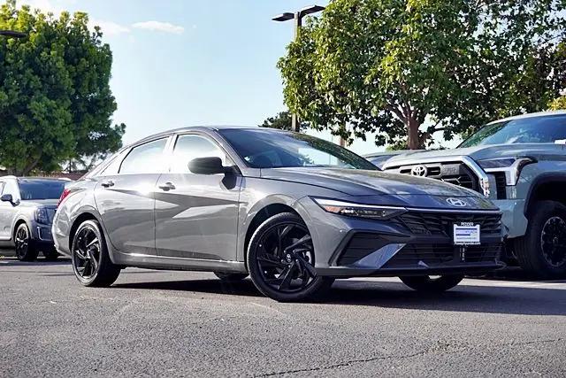 2026 Hyundai Elantra Hybrid SEL Sport