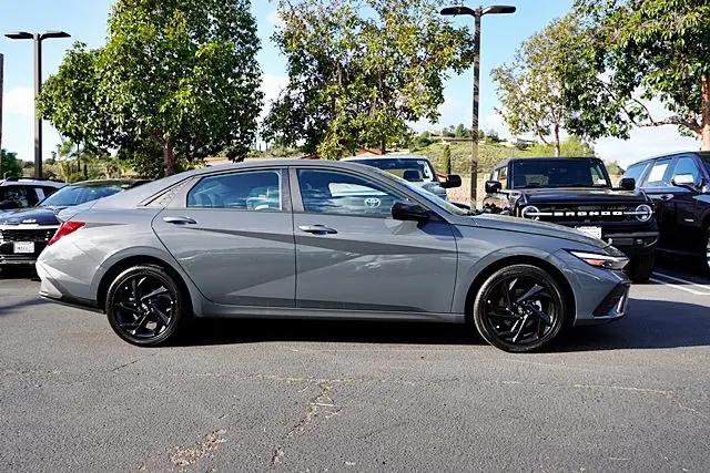 2026 Hyundai Elantra Hybrid SEL Sport