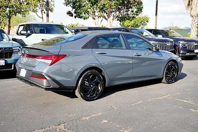 2026 Hyundai Elantra Hybrid SEL Sport