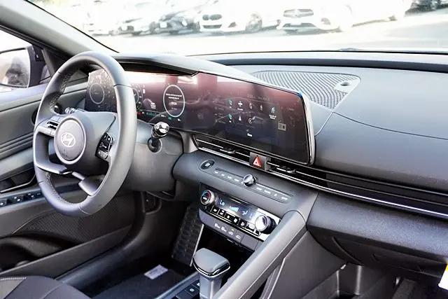 2026 Hyundai Elantra Hybrid SEL Sport