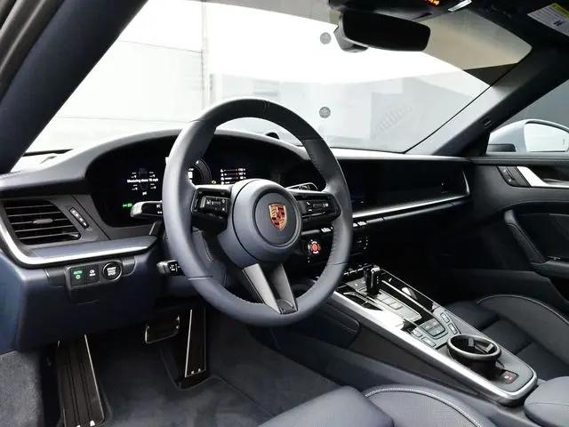 2026 Porsche 911 Carrera GTS Cabriolet