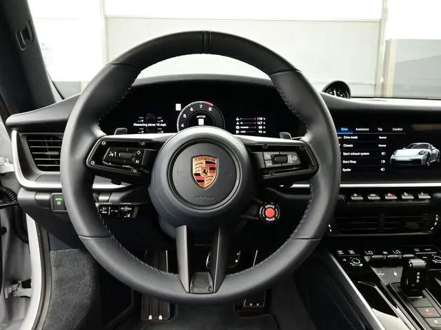 2026 Porsche 911 Carrera GTS Cabriolet