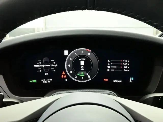 2026 Porsche 911 Carrera GTS Cabriolet
