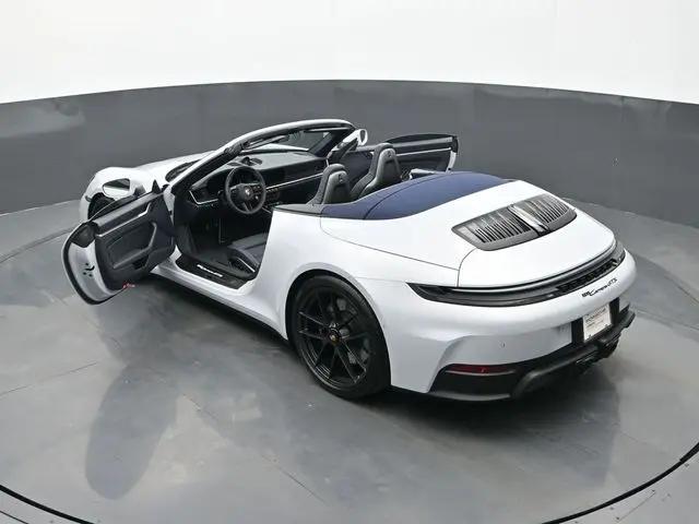 2026 Porsche 911 Carrera GTS Cabriolet