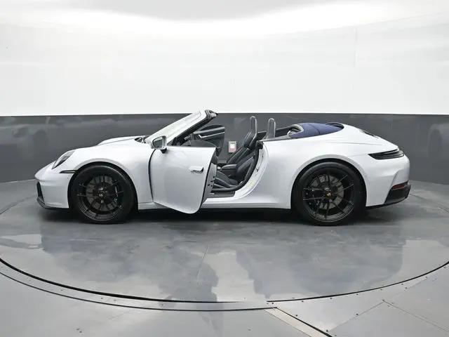 2026 Porsche 911 Carrera GTS Cabriolet