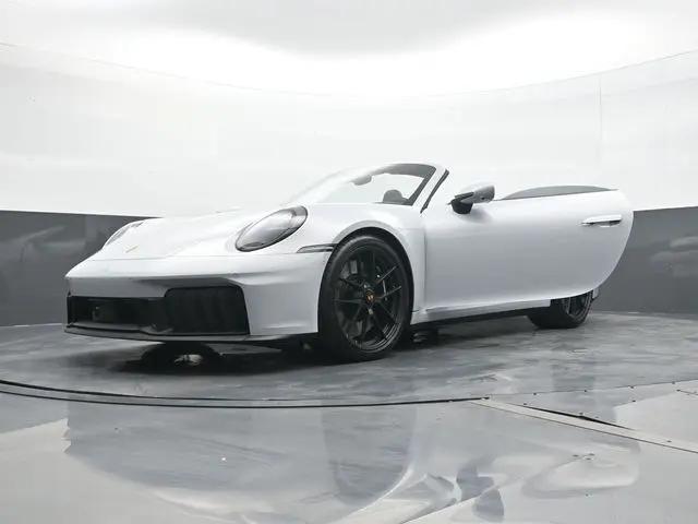2026 Porsche 911 Carrera GTS Cabriolet