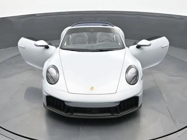 2026 Porsche 911 Carrera GTS Cabriolet