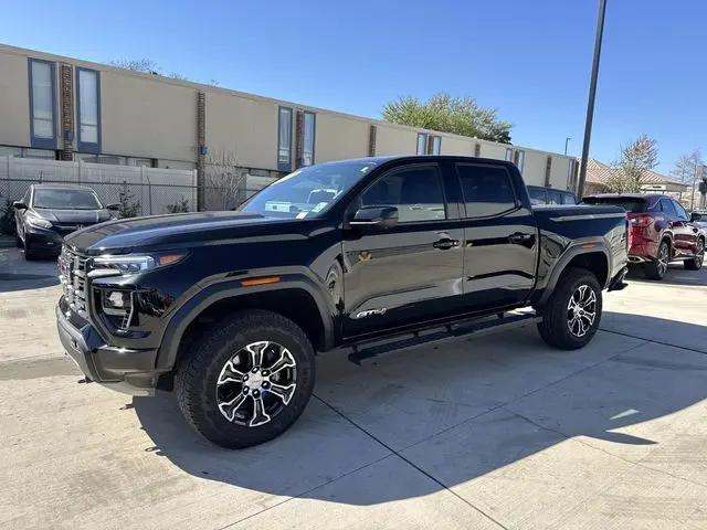 2024 GMC Canyon 4WD AT4
