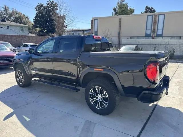 2024 GMC Canyon 4WD AT4