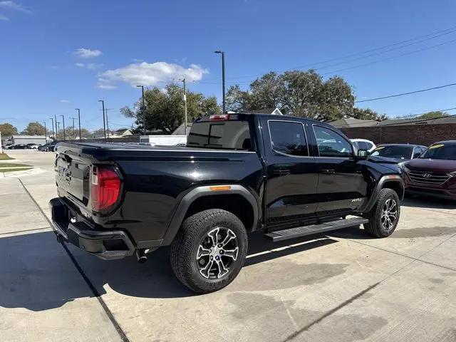 2024 GMC Canyon 4WD AT4