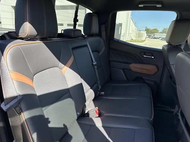 2024 GMC Canyon 4WD AT4