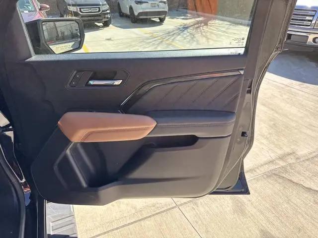 2024 GMC Canyon 4WD AT4