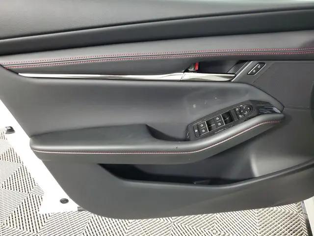 2026 Mazda Mazda3 2.5 S Carbon Edition
