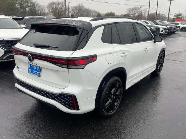 2026 Volkswagen Tiguan SE R-Line Black
